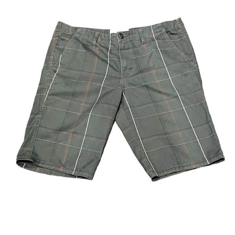 Bluenotes shorts classic flat front  grey plaid cargo knee length size 38